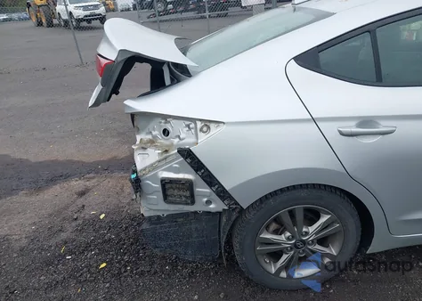 2018 Hyundai Elantra Sel z USA, uszkodzony, nr VIN 5NPD84LF4JH374083